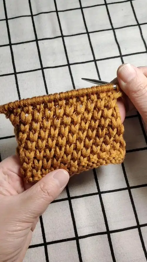 纯手工编织毛衣斜纹绞花编织教程2针4行一个花形