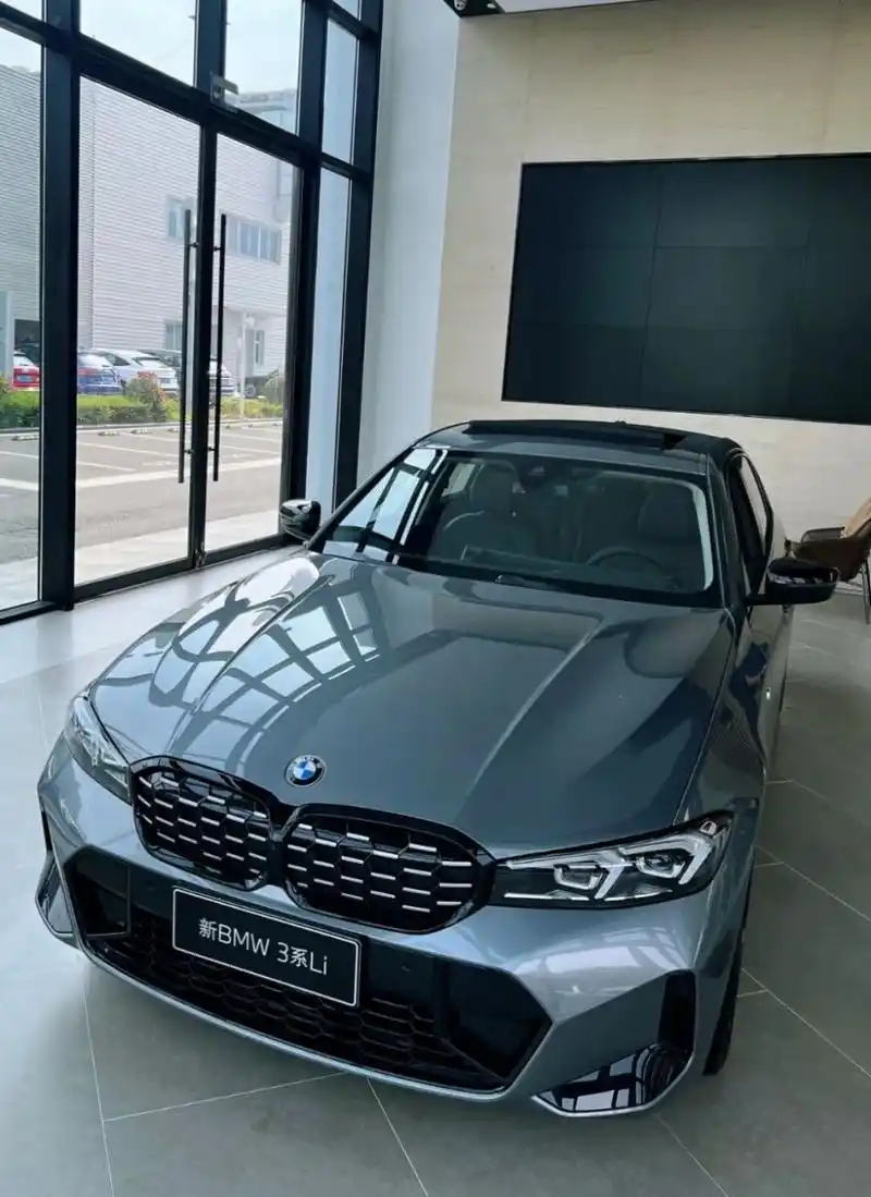 8w9573 宝马3系325li曜夜m运动套装 全包落地只要36.