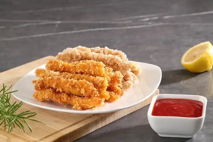 20,炸鸡柳:炸好的鸡柳香脆可口,再沾一下灵魂番茄酱,完美的零食已诞生