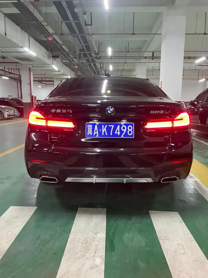 有人说这代宝马5系的尾灯不好看.我觉得挺好看啊,你们觉得呢? - 抖音