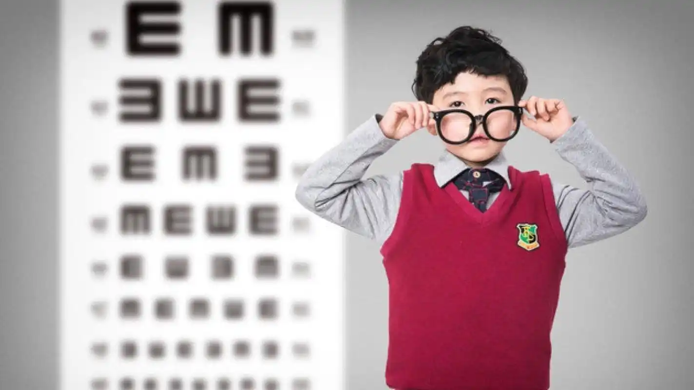 导致近视的原因是什么?