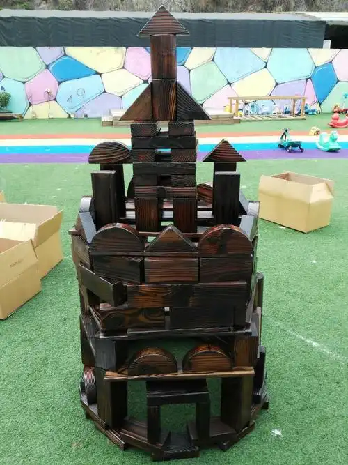 大型建构积木幼儿园户外碳化防腐火烧拼搭搭建感统训练器材