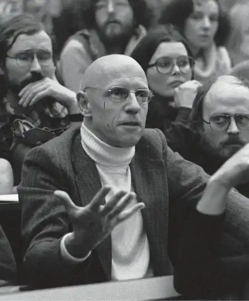 法国大哲学家,米歇尔·福柯十句格言,犀利又透彻,读懂很有价值