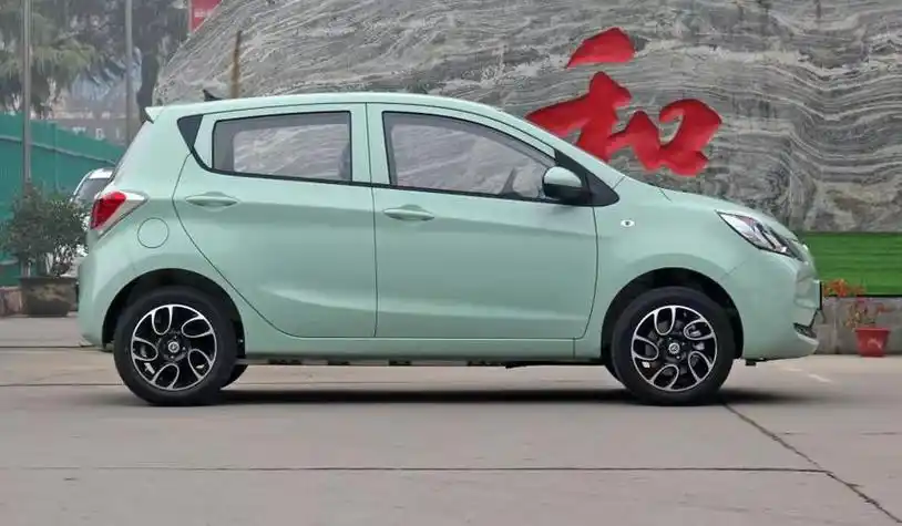 最新3万一5万新能源汽车自动挡(35万元新能源车)吉利3万一5万新车自动