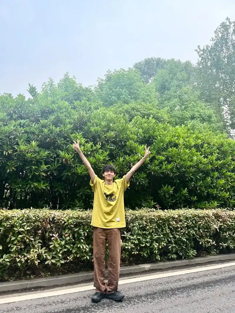 男生单人真实拍照组图 - 抖音