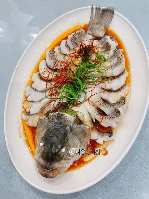 清蒸鲈鱼