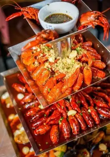 成都的"美食后花园",庭院里吃遍烧烤河鲜