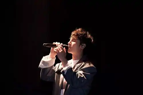 陈势安举办生日音乐会 昔日老战友朱俐静惊喜现身送绣球