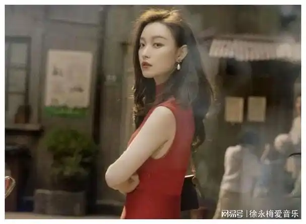 倪妮身材偏瘦但她有一种高级美张艺谋的眼光从来不会错