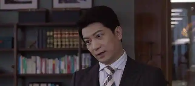 《精英律师》热播,滕梓荆,朱格,王启年都在,滕梓荆依旧最可怜_罗琦_罗