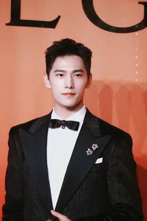 杨洋生图##杨洋镂空内搭