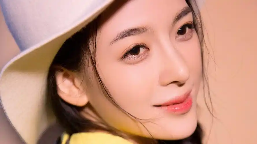 赵韩樱子时尚个性写真