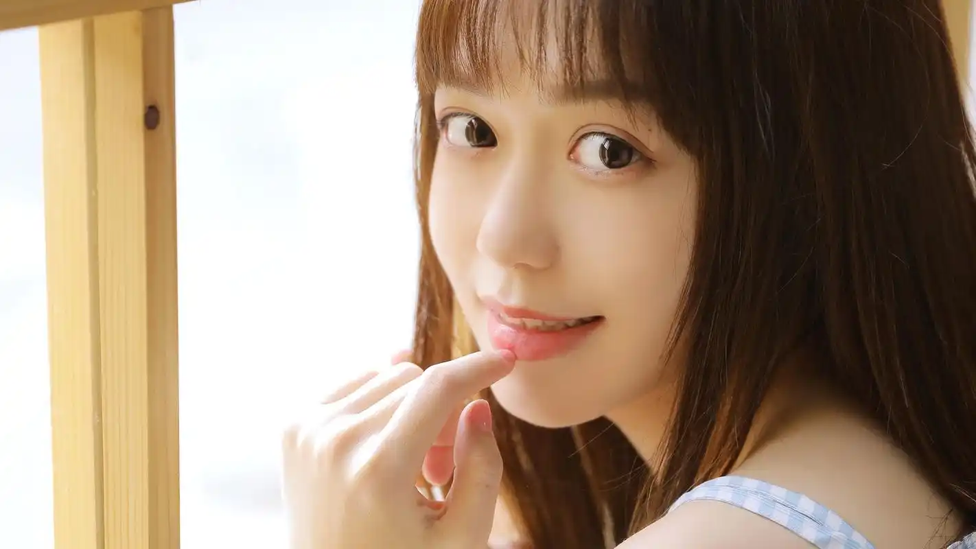 齐刘海美女居家写真图片桌面壁纸壁纸【11】