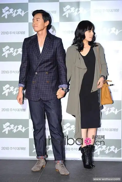 p>韩佳人(han ga in),本名"金贤珠",1982年2月25日出生于韩国首尔市