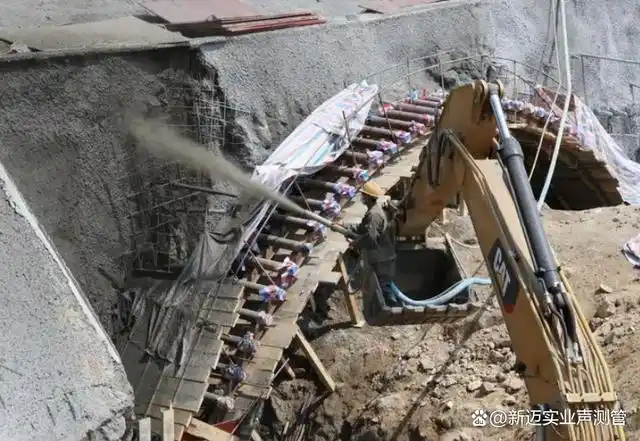 小导管超前注浆治理冒顶事故的方案