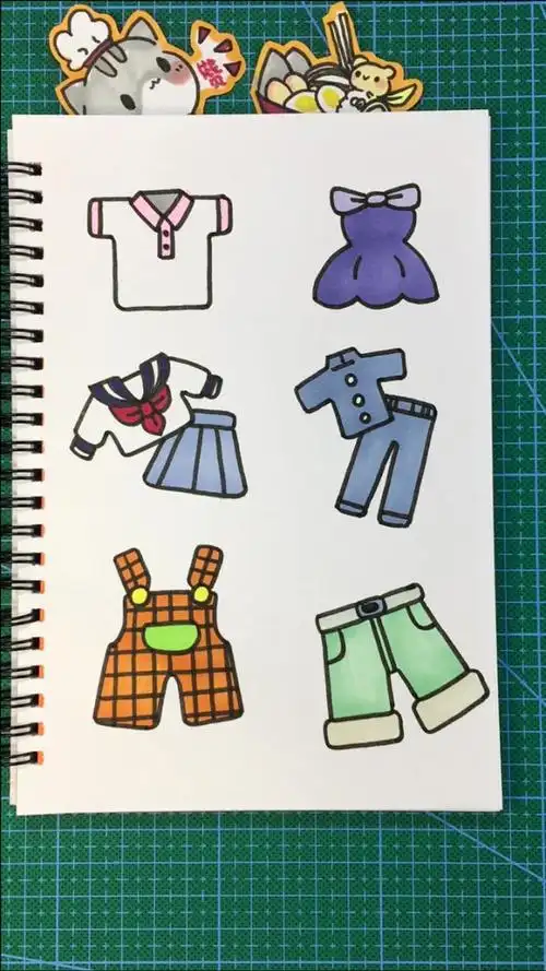 【甜果亲子】幼儿绘画《衣服》用我们的小画笔把可爱的衣服画在纸上把