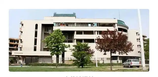 23年前的今天,美国轰炸了中国驻南联盟大使馆,一句误炸就了事