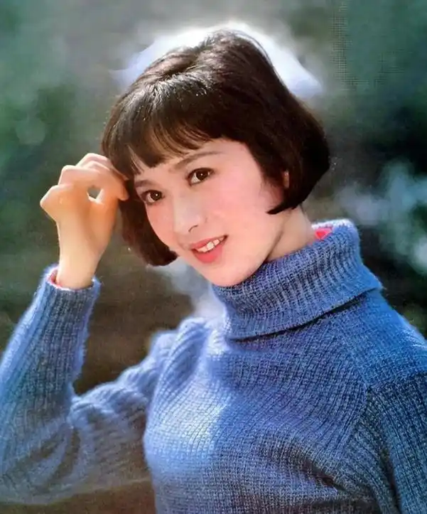 貌美如花的陈肖依,兜兜转转三次婚嫁圈外丈夫,如今终获幸福