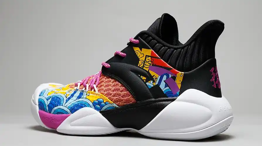 安踏要疯3河南版本惊艳上市