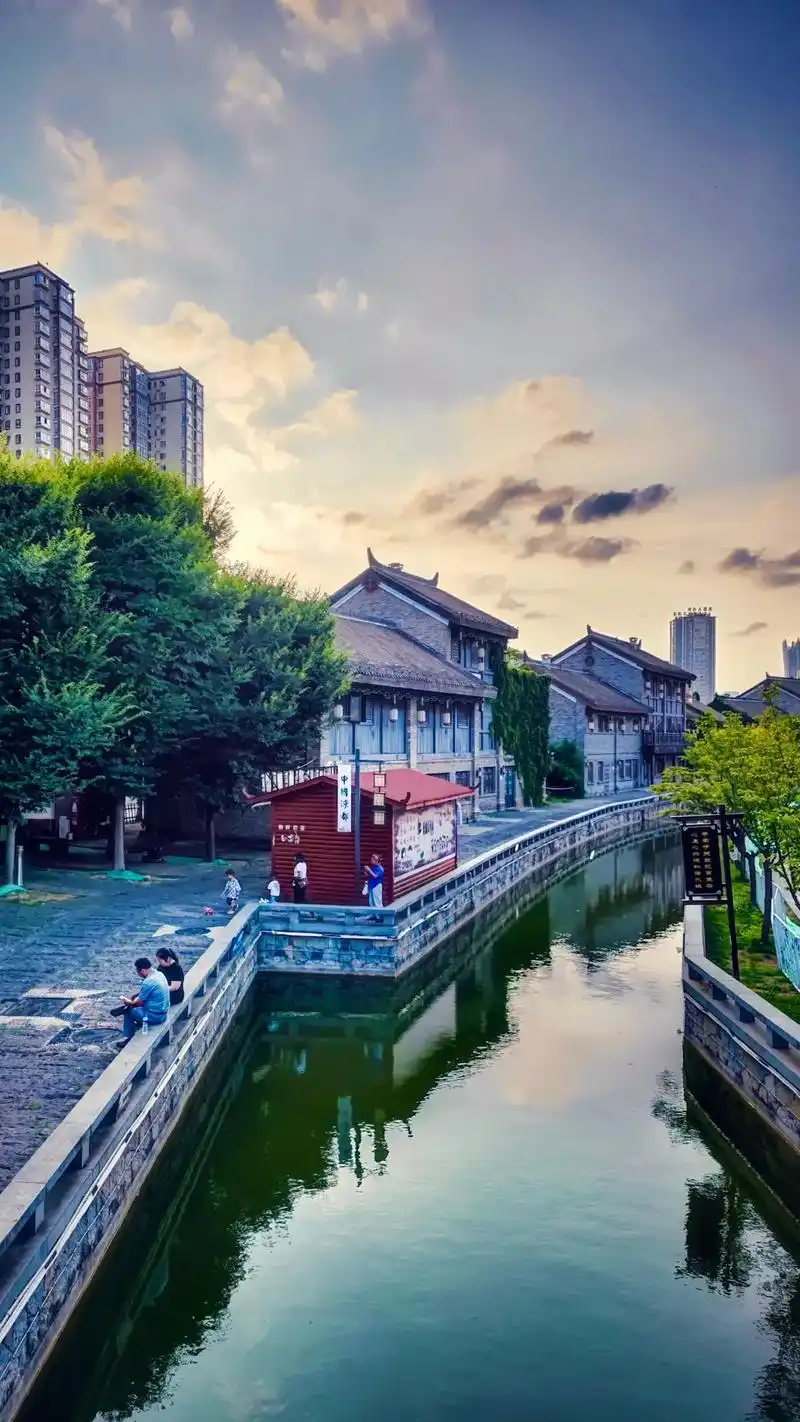 中国凉都 六盘水 水城古镇印象#六盘水 #水城古镇 #摄影  - 抖音