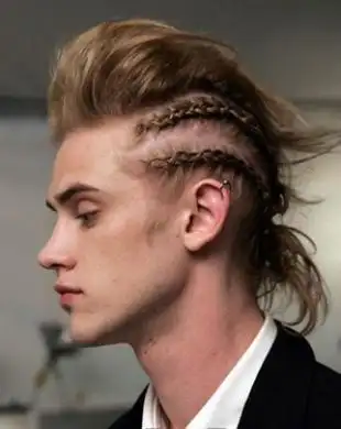 长发男生也英俊