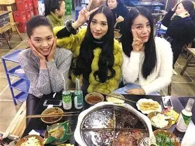 和美女吃饭一定要注意这些,尤其是点菜的时候