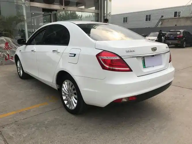 吉利 帝豪新能源  2016款 三厢 ev 精英型图片