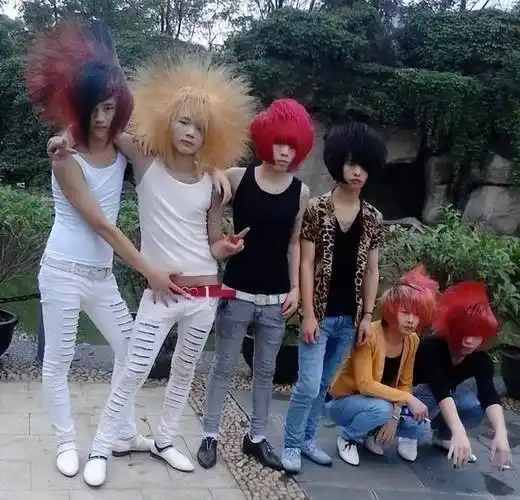 15年过去,当年以沉珂为代表的非主流网红,如今过得怎样了?