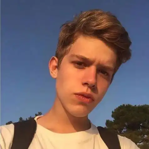 帅气欧美风男生头像但愿离去是幸我愿永不归来