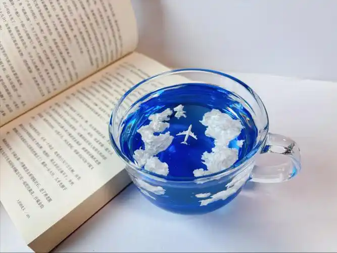 滴胶杯子天空 展示视频