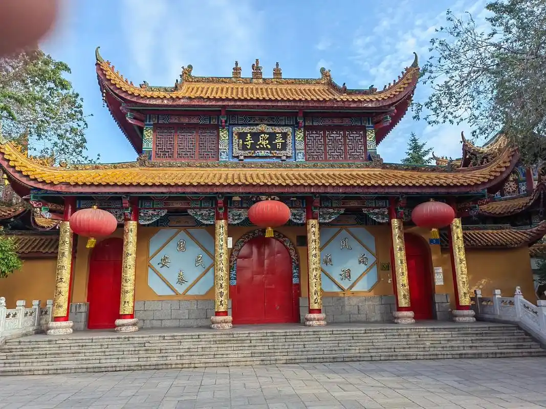 哈尔滨市,普照寺,是黑龙江省一所较大尼众道场,取佛光普照之义 - 抖音