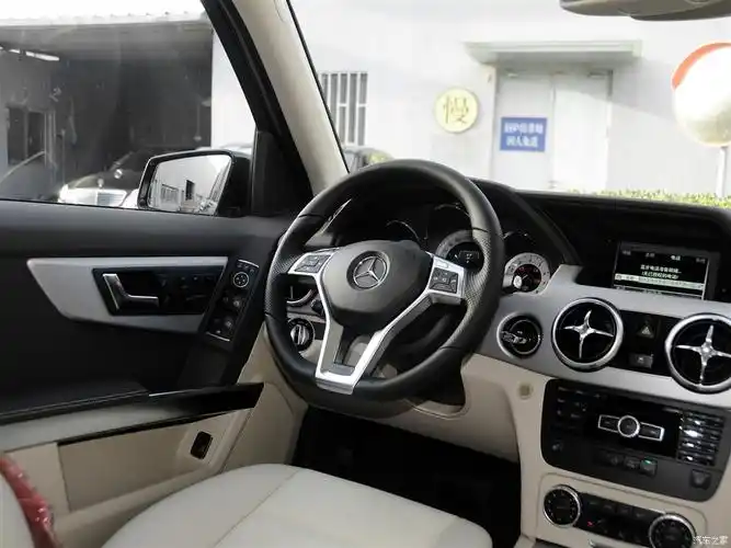 北京奔驰 奔驰glk级 2015款 glk 260 4matic 时尚型 极致版