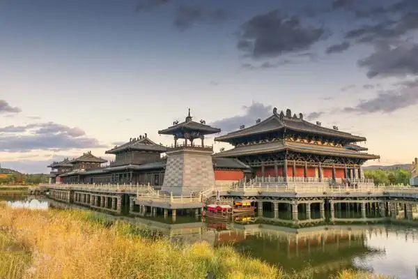 西安兵马俑 华清池 明城墙双卧四日游