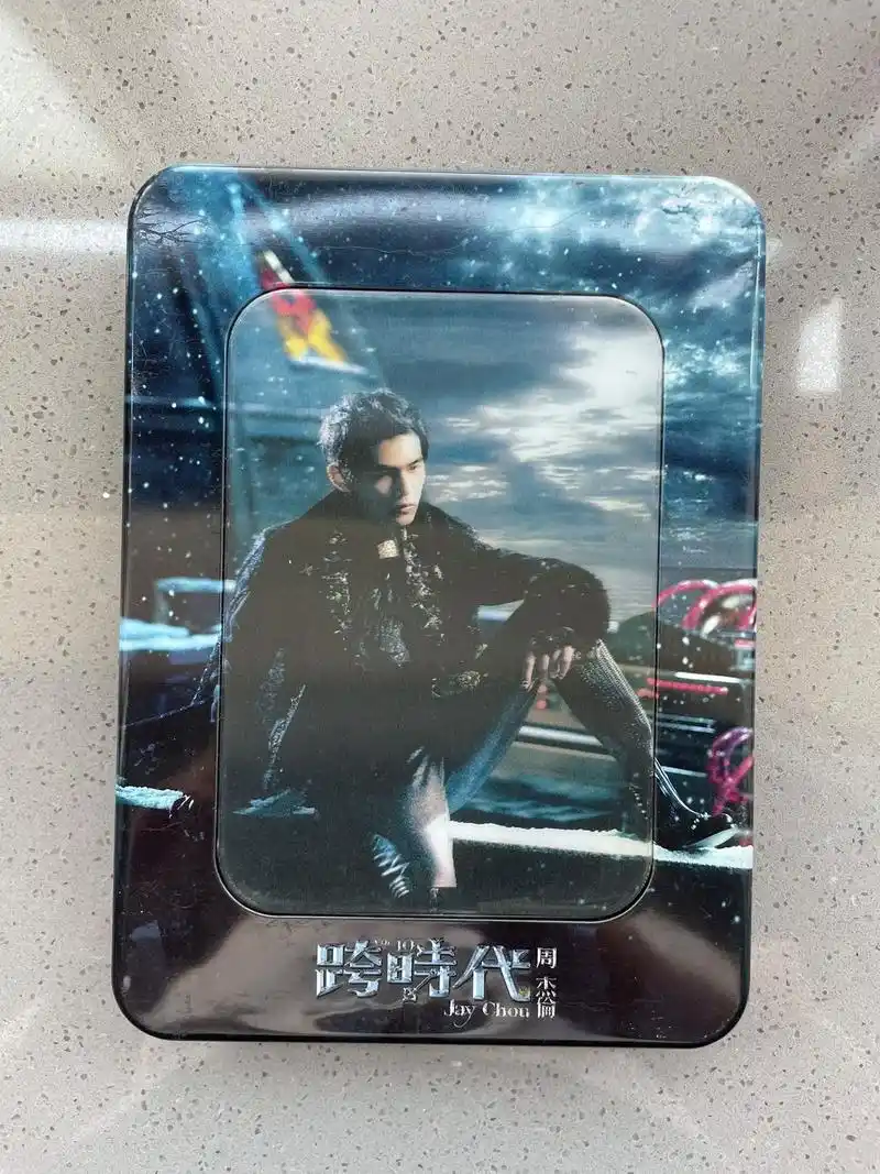 周杰伦 跨时代  港版 精装 铁盒.12年了还记得专辑里面的 - 抖音