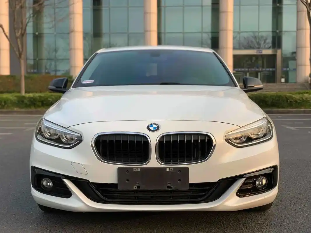 【车辆名称】宝马118i 【上牌时间】2019年1 - 抖音