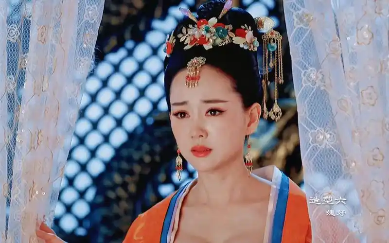 【武媚娘传奇】郑婉言的发饰与衣柜/9种造型/注定不能平凡一世,只能活