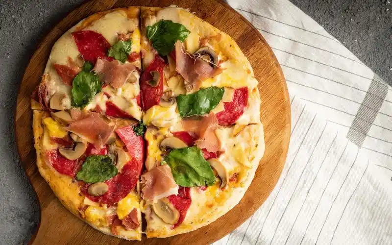 美味诱人的西餐披萨