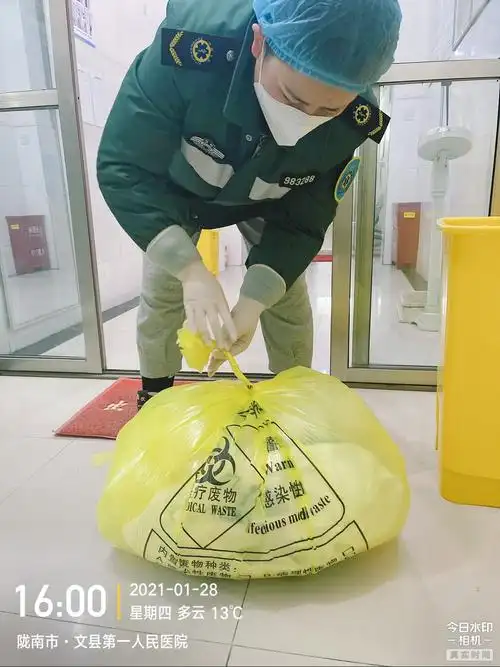 核酸采样,鹅颈式封口,84消毒液配置,穿脱防护服培训及学习