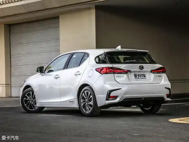 雷克萨斯ct200h限量版上市 售26.70万元-新浪汽车