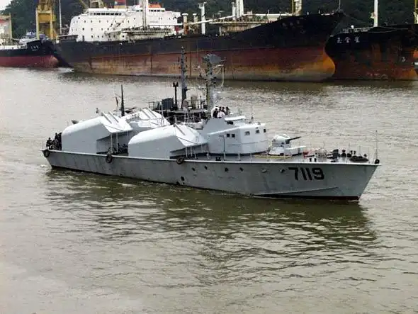 显示出022型艇以及在此基础上的改良,改进型可能成为中国导弹快艇的