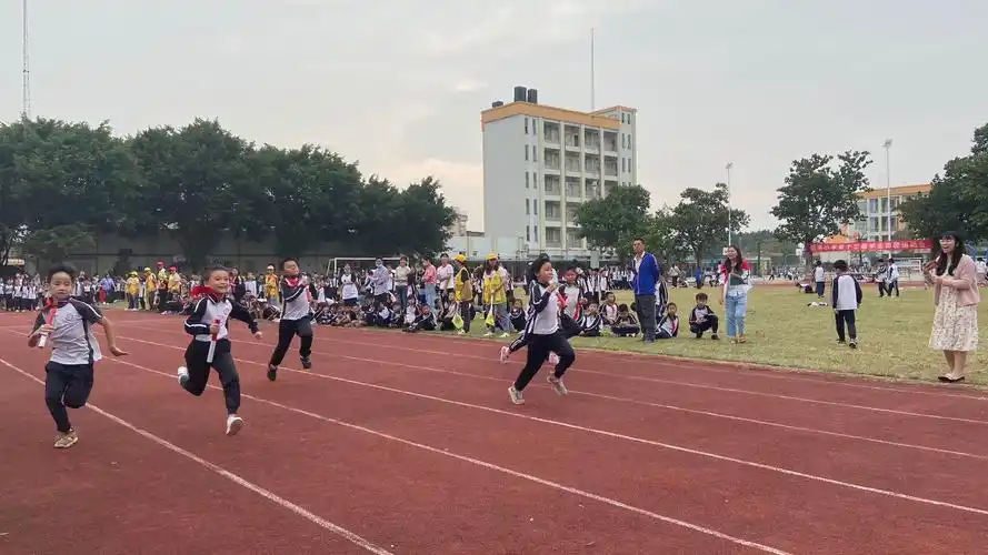 【教育实习】校园运动会,学生体育风采大放送——佛山顺德区北滘镇朝