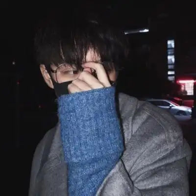 成熟稳重的男生贴吧头像2019独一无二 在你的世界走不出去