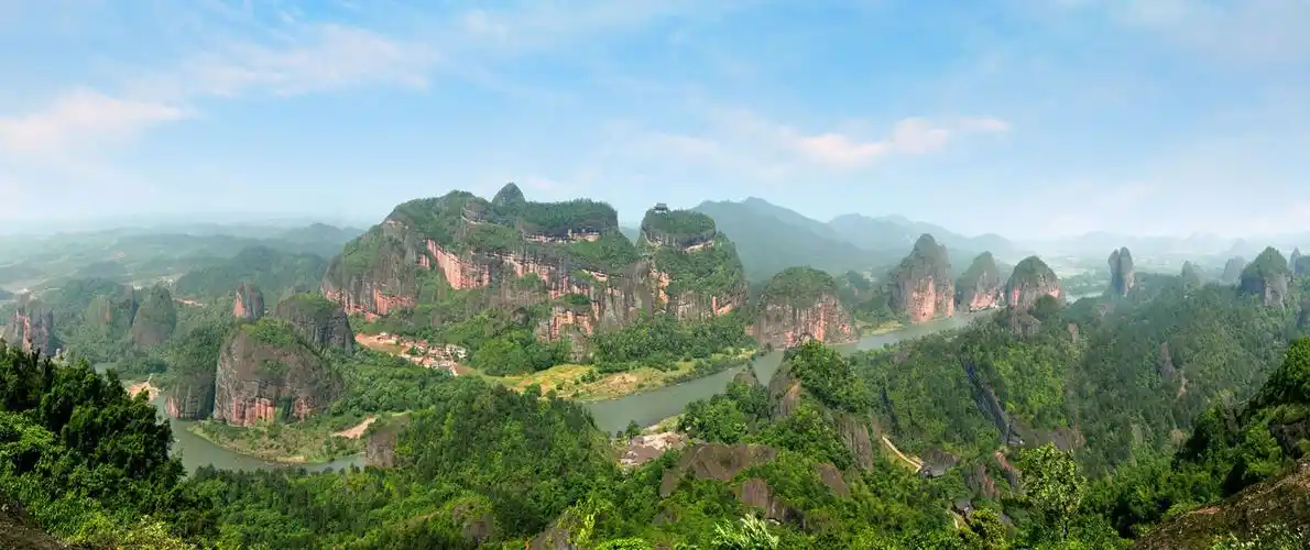 p data-id="gncq5f5e70">贵溪市,江西省鹰潭市代管县级市,位于江西省