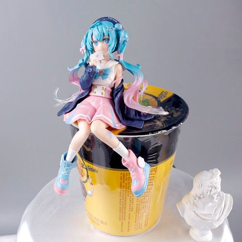 初音未来hatsunemiku 恋爱水手压泡面手办动漫二次元机箱车载摆件