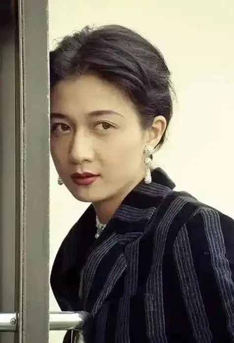 梅艳芳是他心头好,和吴绮莉传过绯闻,张丹露靠啥俘虏了赵文卓