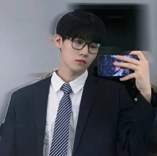 张真源头像背景图