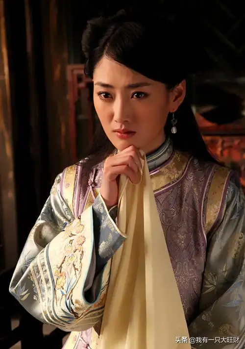 《打狗棍》禁烟大使玉格格三观极正,一生痛恨大烟,却因大烟而死