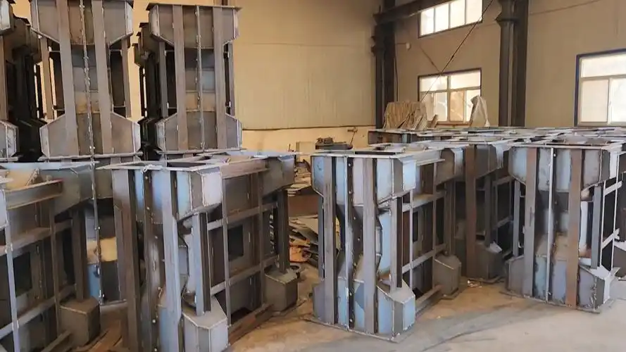 小型四脚空心方块模具产品介绍京伟