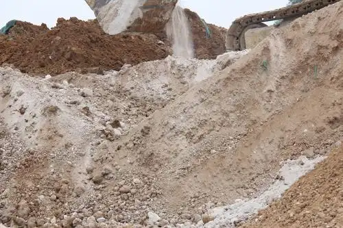 安康新机场建设一线纪实(二)——跑道灰土回填