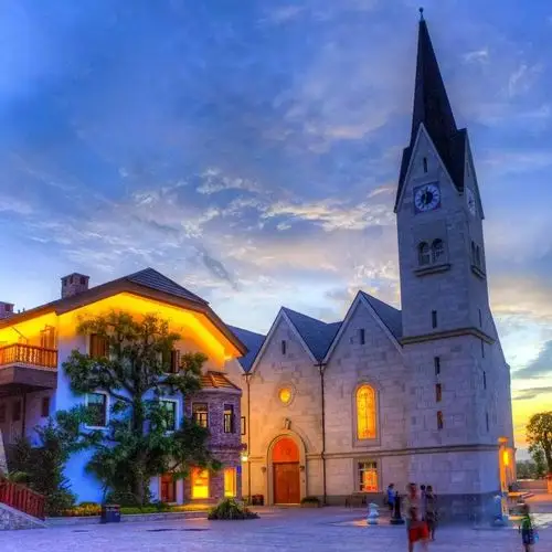 提前预约广东惠州五矿奥地利小镇玻璃桥门票奥地利风格设计拍照打卡